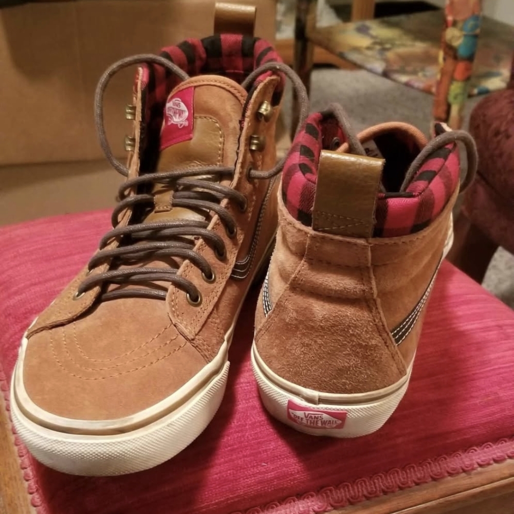 Like New Men's Vans Sk8-Hi MTE Glazed Ginger/Flannel - 9.5